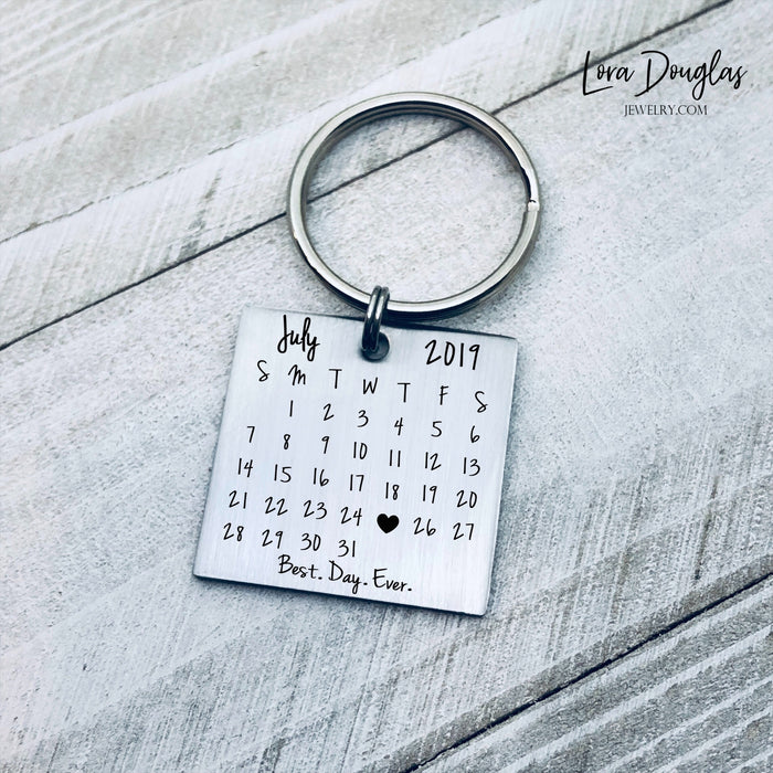 Save the Date, Personalized Calendar Keychain