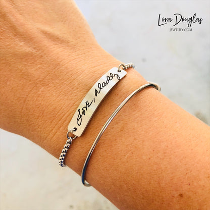 stainless steel handwriting bracelet with adjustable slide bolo clasp and custom engraved handwriting plaque, personalized signature jewelry with polished mirror finish and permanent laser engraving detail